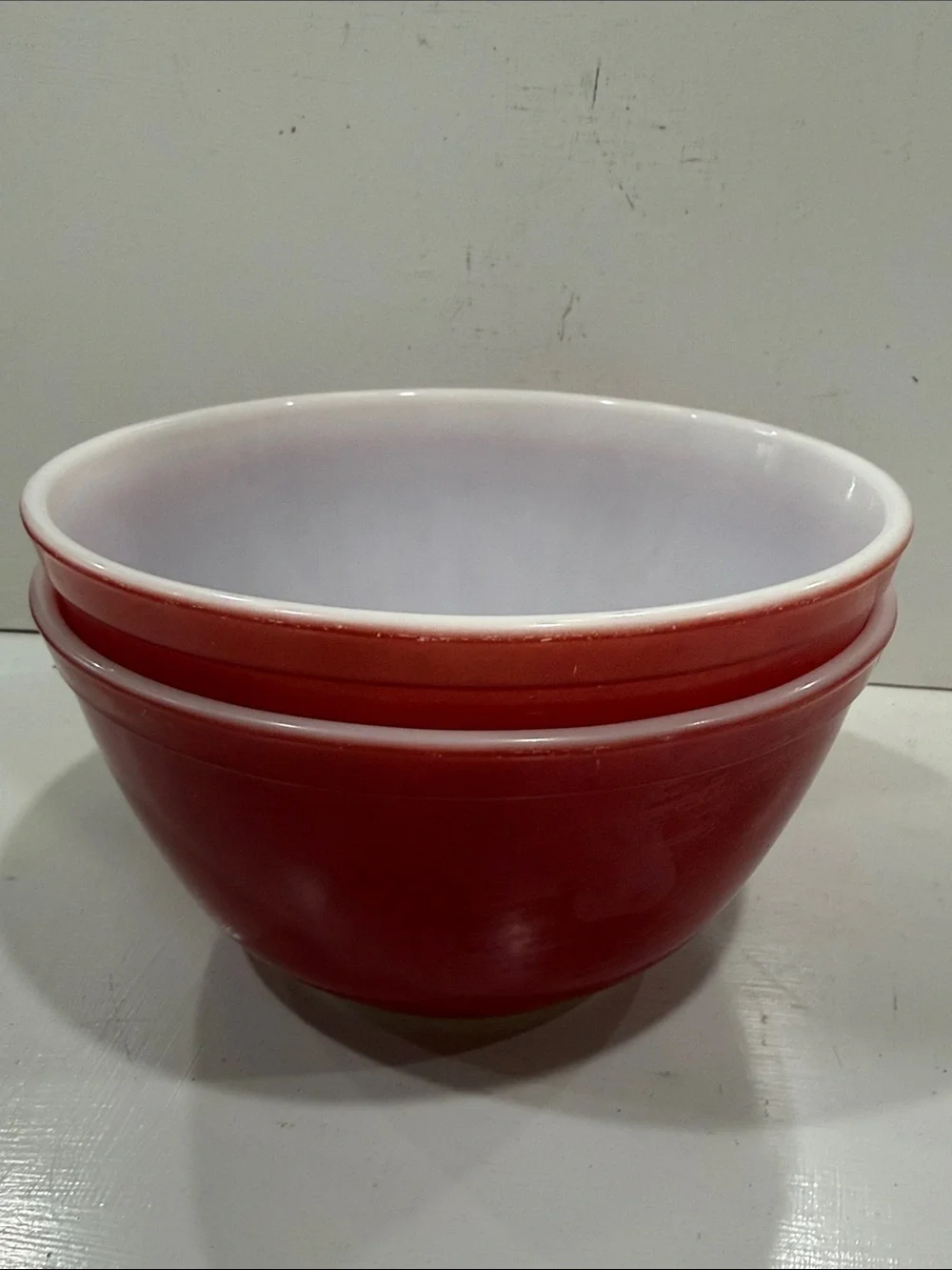 PYREX 1.5 Quarts Red Mixing Bowls with White Interiors - Set of 2 Vintage 1945